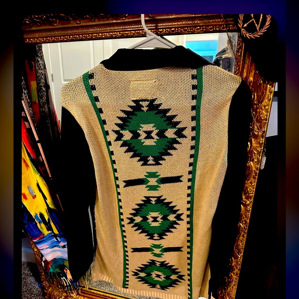 Jacket with patterned back
